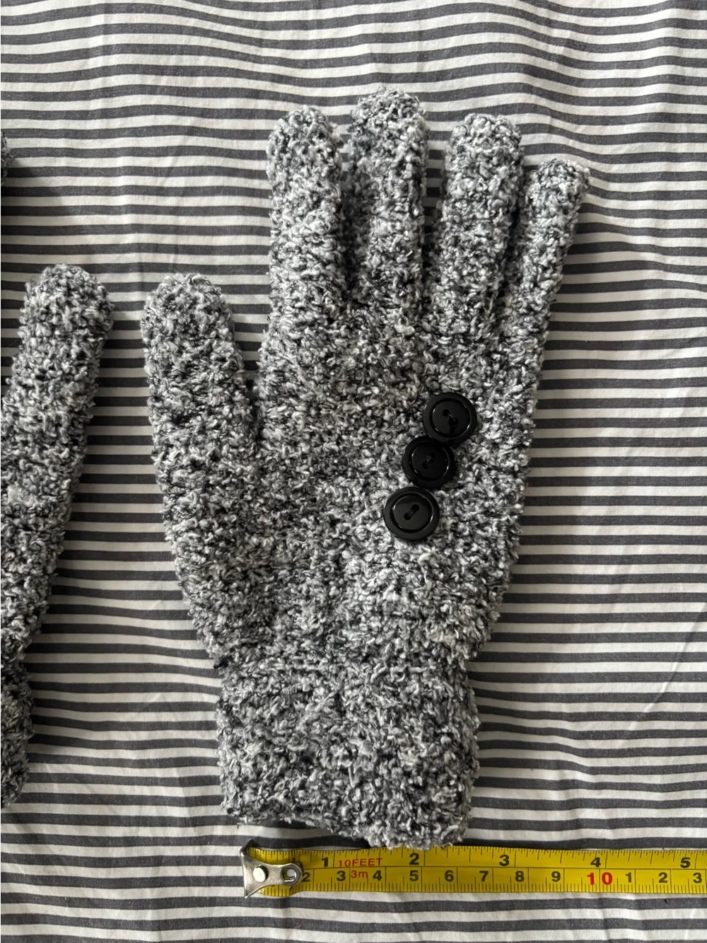 Plush Heathered Gray Women's Knit Gloves with Button Detail